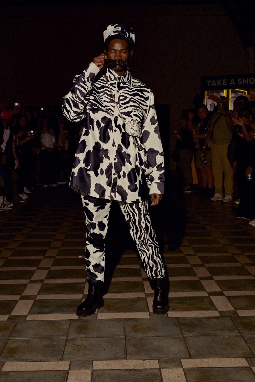 2-Piece Monochromatic Ensemble: “Unity in Contrast”