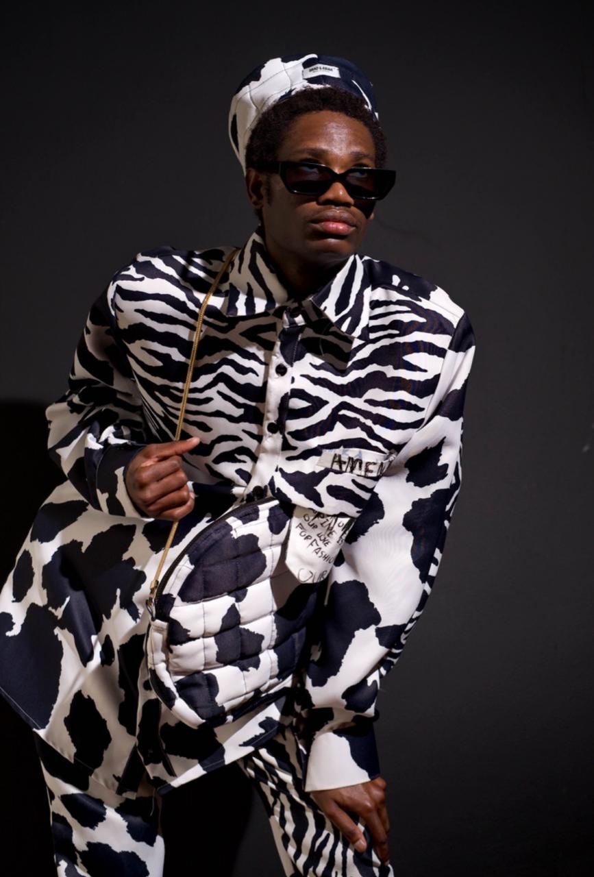 2-Piece Monochromatic Ensemble: “Unity in Contrast”